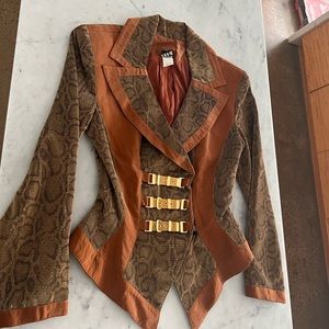 Blazer snake pattern